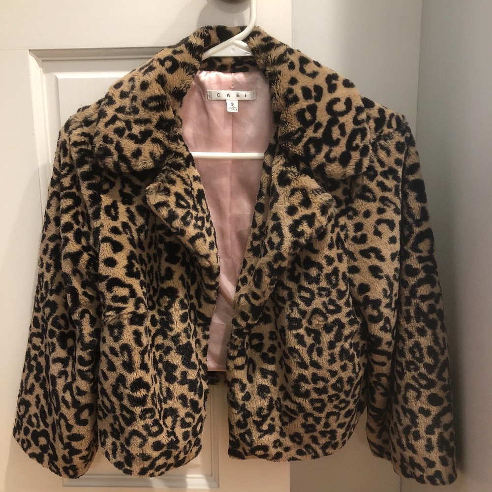 Cabi cropped leopard jacket